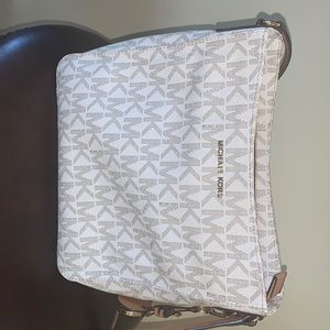 Michael Kors shoulder purse